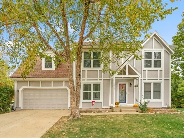 5612 W 158th Ter, Overland Park, KS 66223