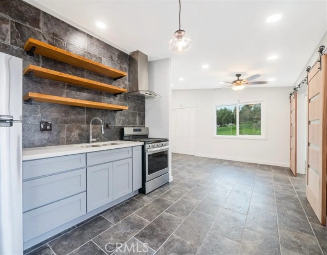 1 bed, 600 sqft, $3,000 — Photo 2