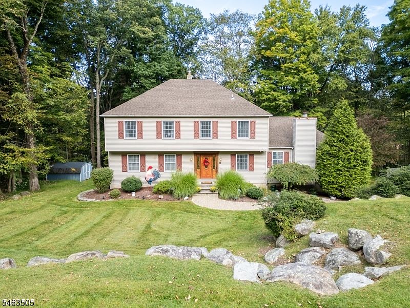 1st image of 10 Ross Rd