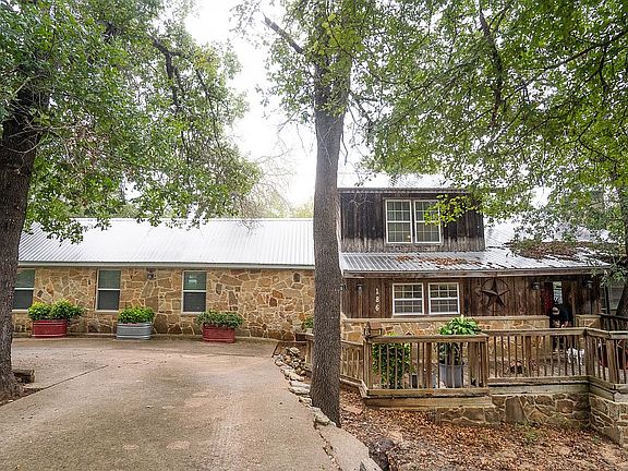 2nd image of 186 Iva Ln