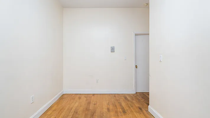 Rented by Nooklyn NYC LLC | media 10