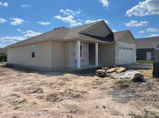 9095 Brook Hollow Ln, Freeland, MI 48623