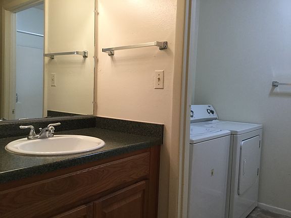 5th image of 1315 Madeira Dr SE APT C