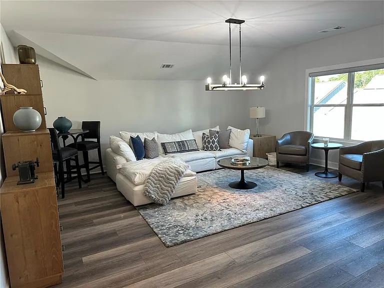 2212 Swansea Way — Photo 42
