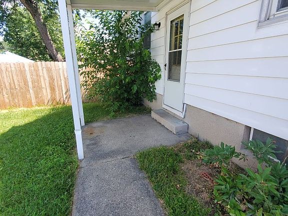 3rd image of 2623 Springmont Ave
