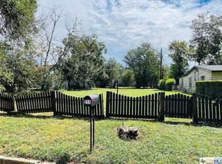 211 Basin St, Victoria, TX 77901