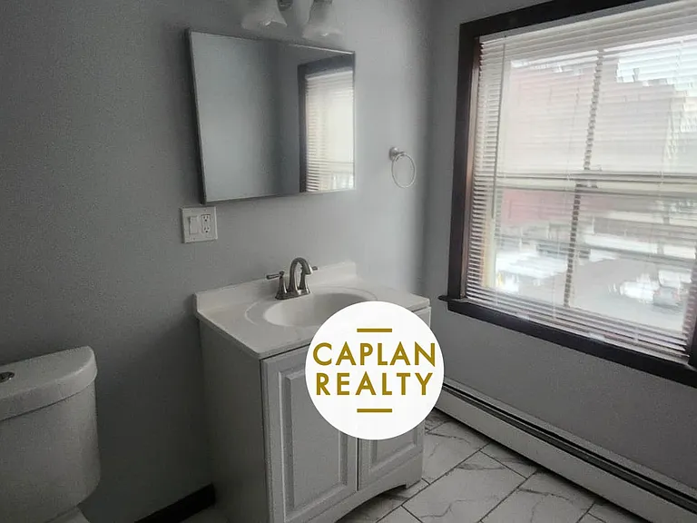 46 Warren St #4F — Photo 6