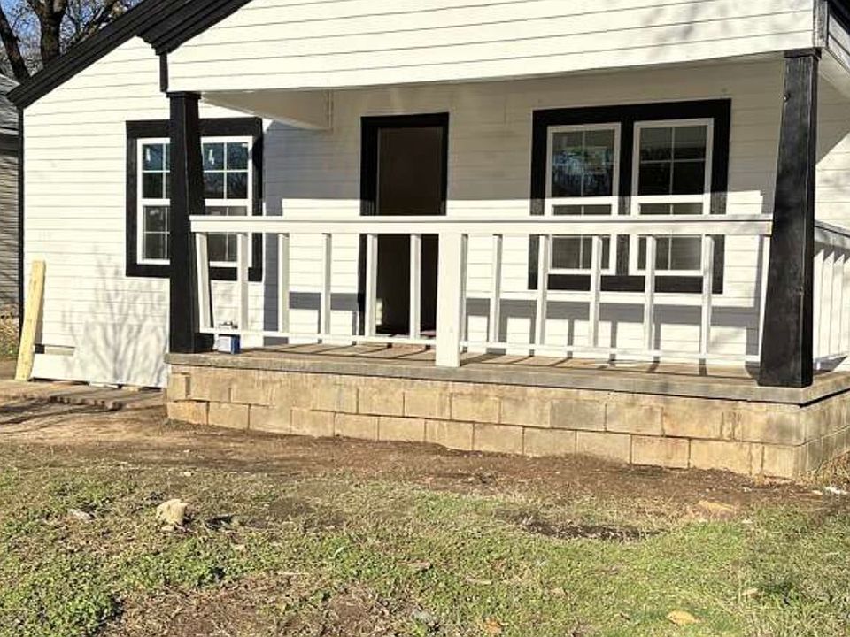 1st image of 133 S Oak Ave