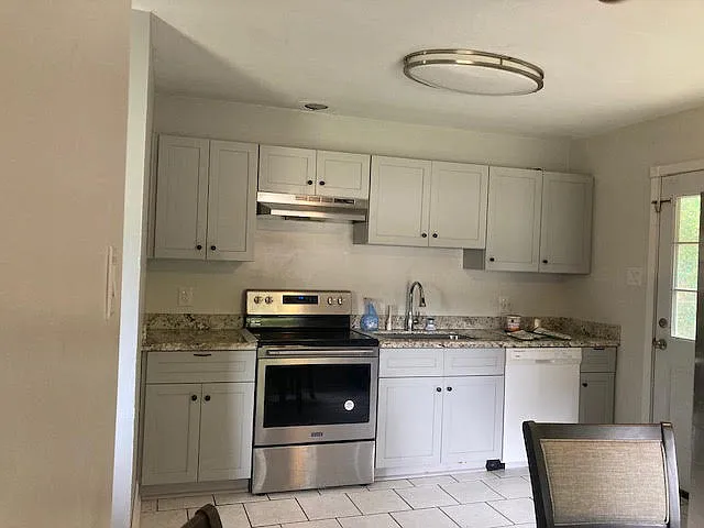 701 Bell St #701 — Photo 6