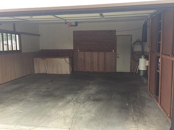 2nd image of 4833 Patricia Dr