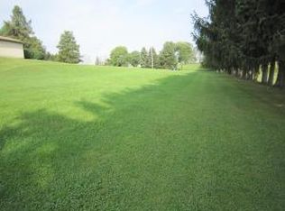 327 Miller Farm Rd, Uniontown, PA 15401