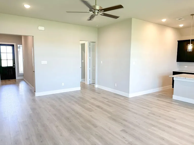 9625 Westchester Ln — Photo 7
