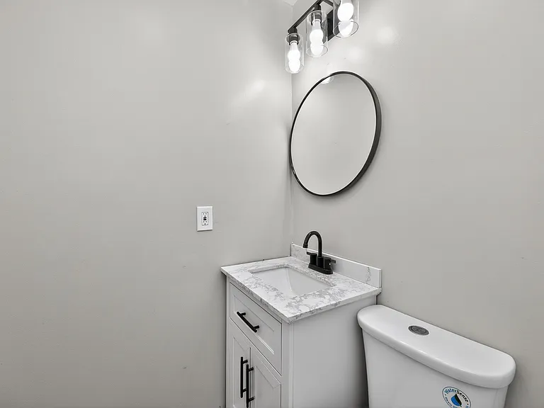 2804 Yankee Rd — Photo 14