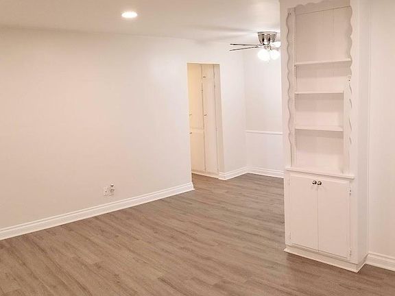 5th image of 4919 Narragansett Ave APT 4