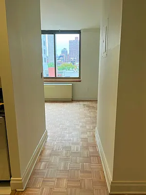 Rented by Compass | media 20