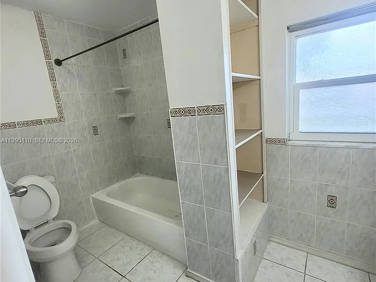 22028 Acapulco Ct — Photo 16