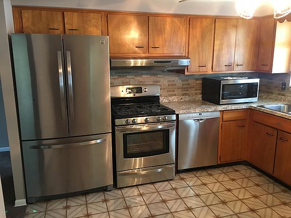 5th image of 4568 Belfast Dr