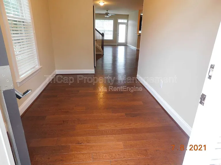 8030 Upper Lake Dr — Photo 2