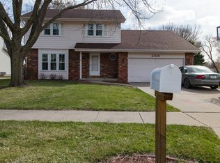 4025 98th St, Urbandale, IA 50322