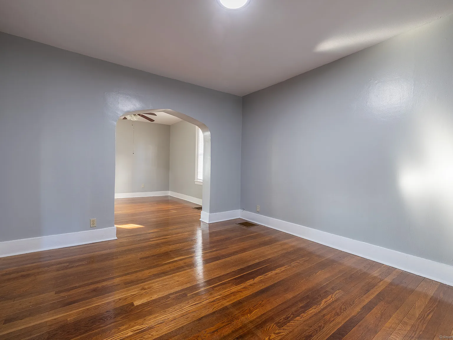 3 bed, 1.0 bath, 1204 sqft, $2,550 — Photo 3