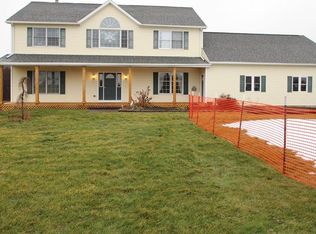 2157 Barnes Rd, Walworth, NY 14568