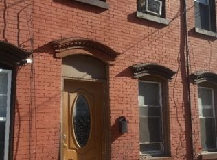16 Eagles St, Newark, NJ 07102