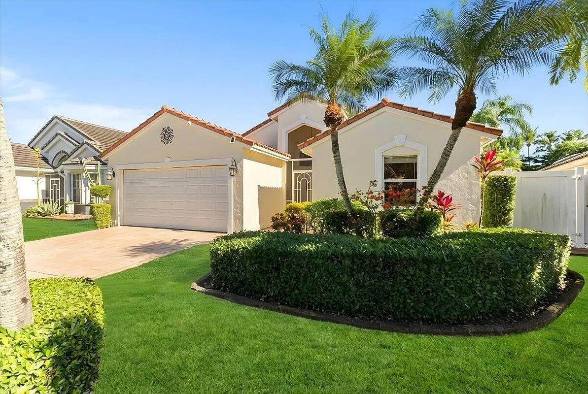 3 bed, 2.0 bath, 1528 sqft, $4,000 — Photo 3
