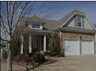 1315 Leisure Lake Dr, Lawrenceville, GA 30044