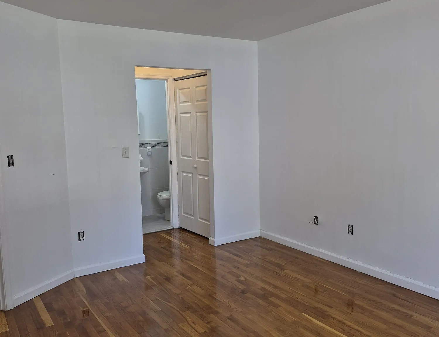 3 bed, $3,950 — Photo 2
