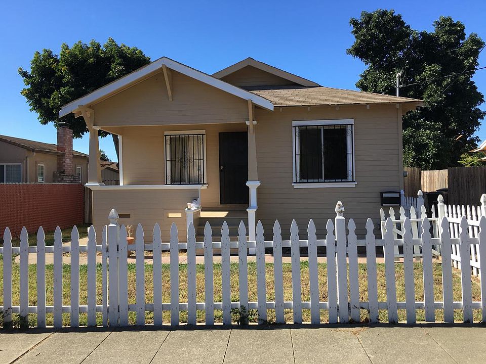 1st image of 33625 2nd St