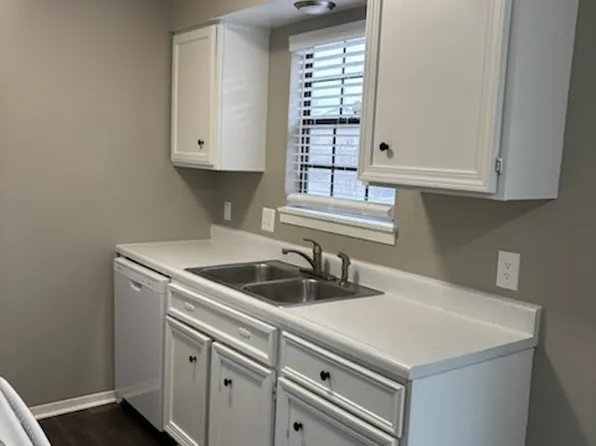 6842 W Shade Ln #6913-704, Wichita, KS 67212