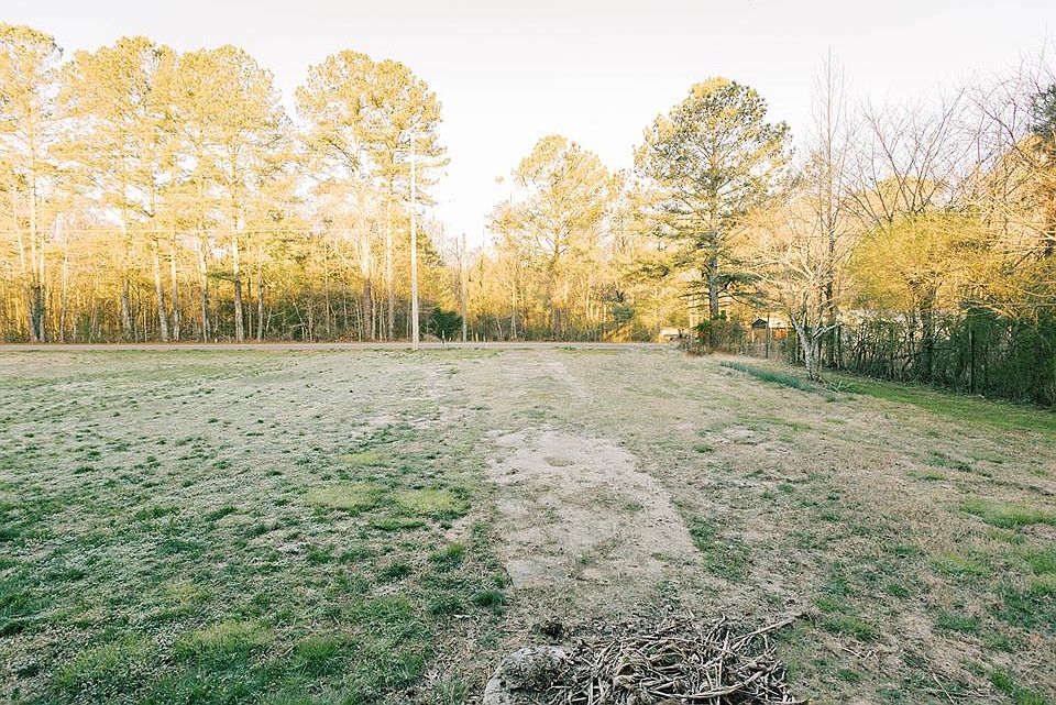 1st image of 859 Tunnel Hill Rd #831