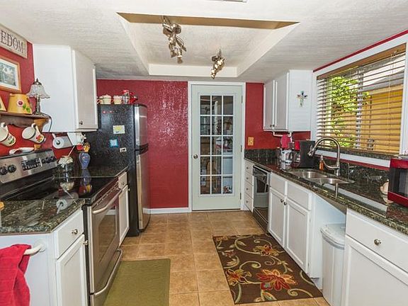 2nd image of 1001 Buttercup Dr