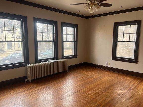 2nd image of 201 E 27th St APT 2