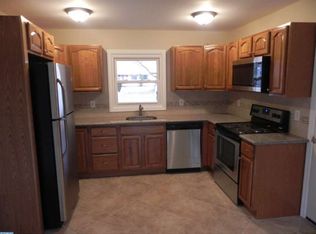 14 Perennial Ln, Willingboro, NJ
