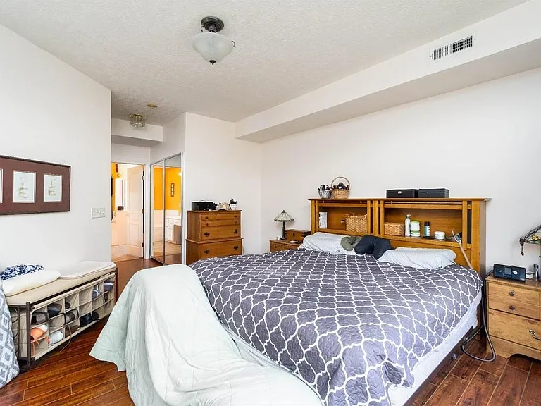 5667 Dockside Dr — Photo 17