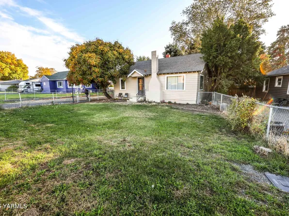 4210 Terrace Heights Dr, Yakima, WA 98901