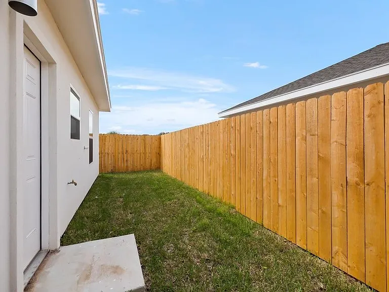3105 W Sandlewood St #3 — Photo 10