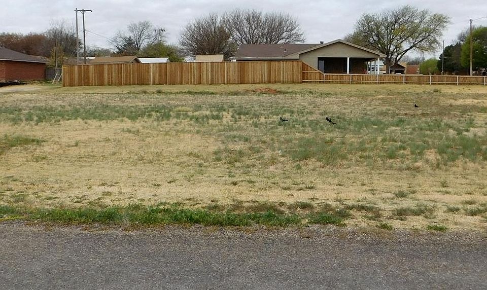 1st image of 1702 W Avenue G