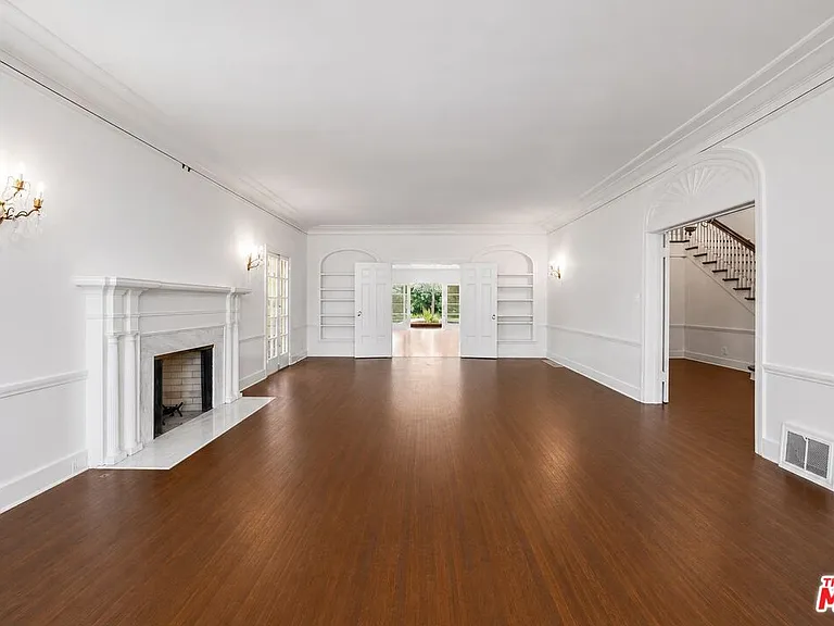 809 N Bedford Dr — Photo 8