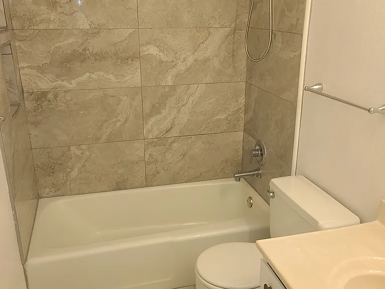 1315 Kirkwood Dr #806 — Photo 21