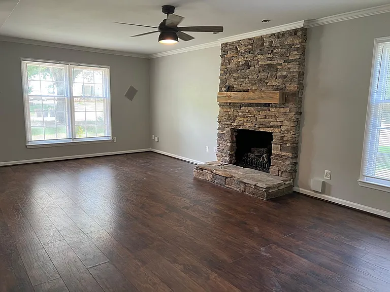 11724 Apleby Ln — Photo 4