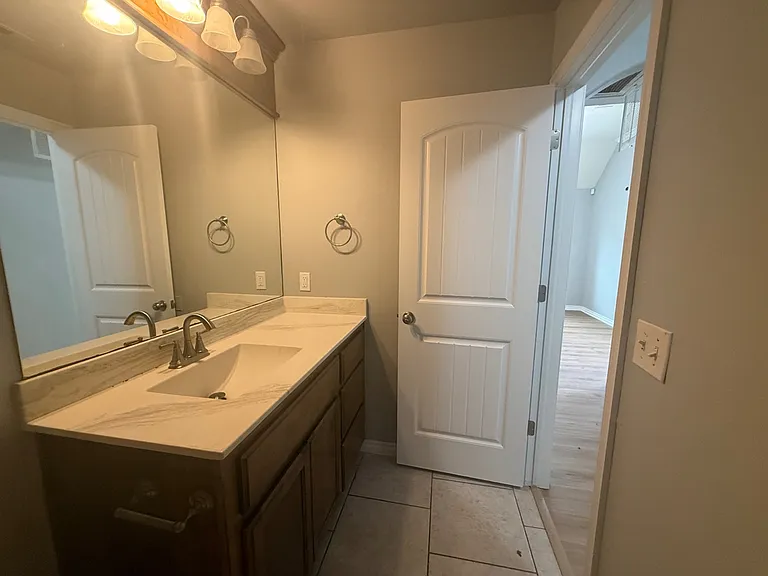 6605 NW 158th St — Photo 33