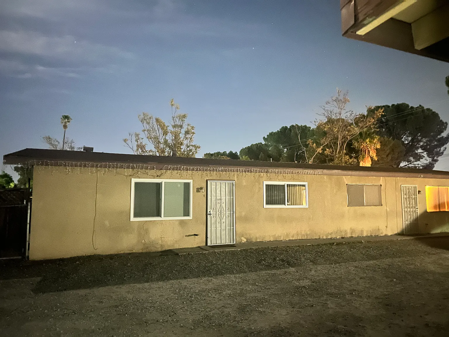 2 bed, 974 sqft, $1,950 — Photo 1