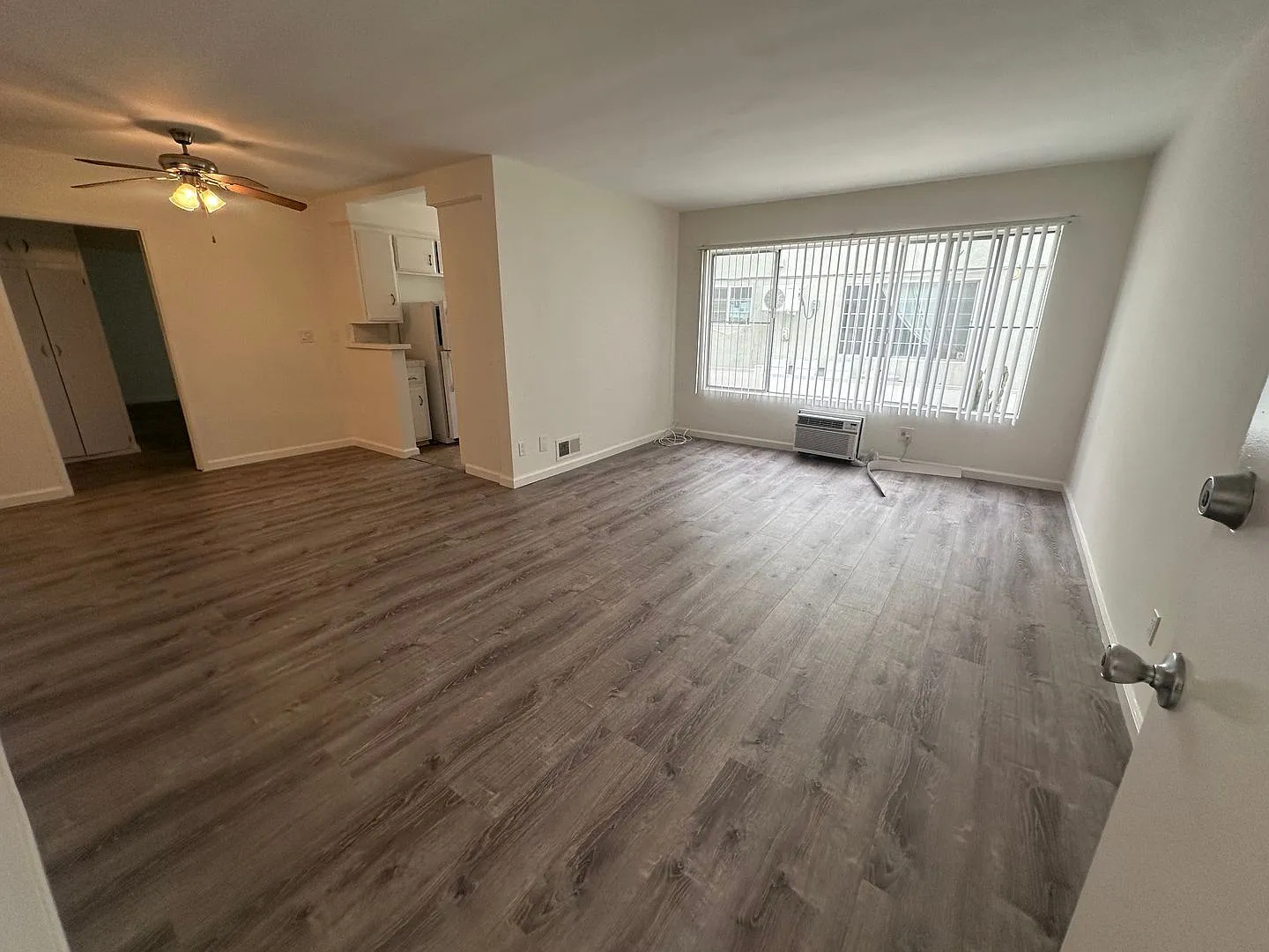 2 bed, 2.0 bath, $3,195 — Photo 3