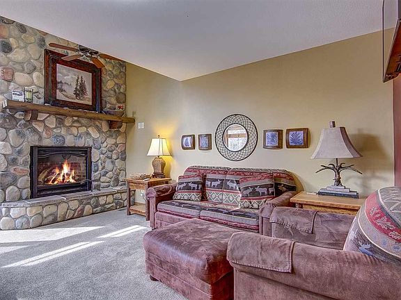 2nd image of 542 Moose Mountain Dr Unit #542