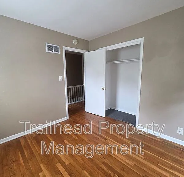 1223 N Cottage St — Photo 6