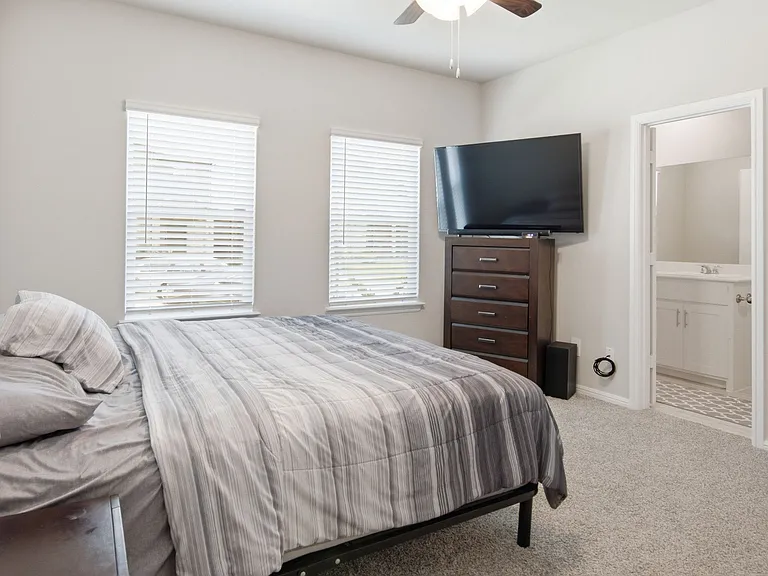 3141 Pecan Farm Ln — Photo 14