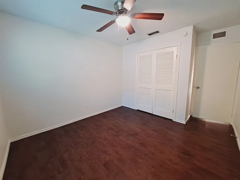 4106 Cedar Creek Dr — Photo 10