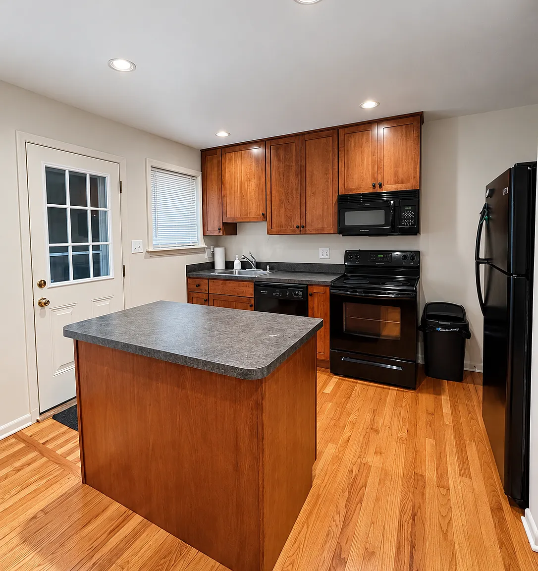 16 Batt Ave — Photo 4